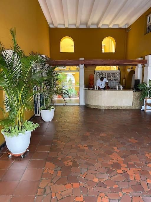 Cómodo Apto Zona Histórica Cgena Cartagena